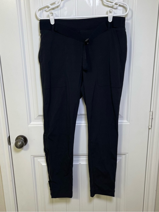 Athleta Pants - Athleta Trekkie Pant Size 8 Black Drawstring Cargo Joggers Hiking Travel Stretch